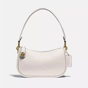 Coach Swinger Bag in Chalk